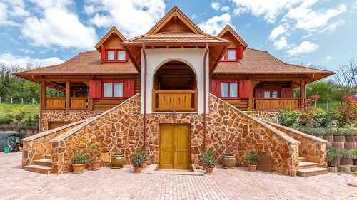 It is an unique, an original Transylvanian wooden house for sale, built with limestone from Tardos and wood from Transylvania.