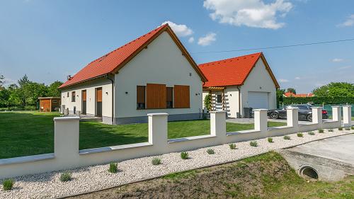 Új építésű.  Új exkluzív ház Nyugat-Magyarországon, az osztrák határ közelében, német minőségben és szenzációs ár/teljesítmény arányban épült.
