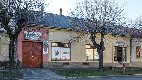 Kiinteistö Balatonilla, Teollisuuskiinteistöt, liikekiinteistöt.  
