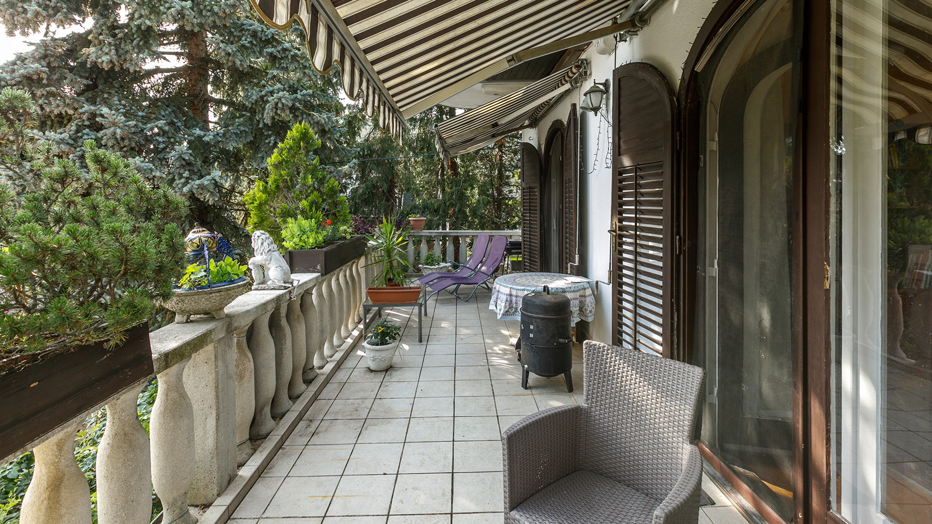 Üzleti ajánlat Panorámás, Balatoni ingatlan, Üzleti lehetőségek. Keszthelyen, 300 méterre a